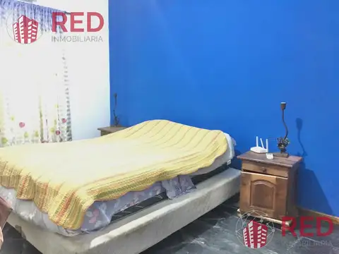 Casa 7 ambientes con 2 baños