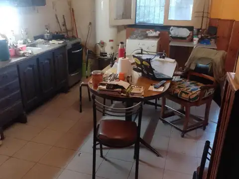 Depto Tipo Casa 5 ambientes con 2 baños