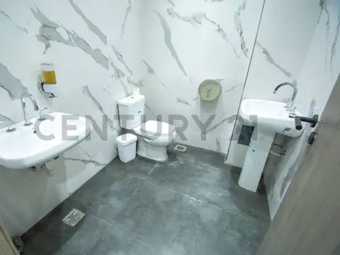 Estero Bellaco 100, Piso 0