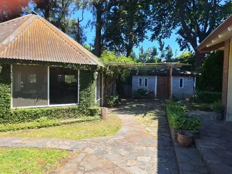 CASA QUINTA EN LOMA VERDE AMPLIO TERRENO