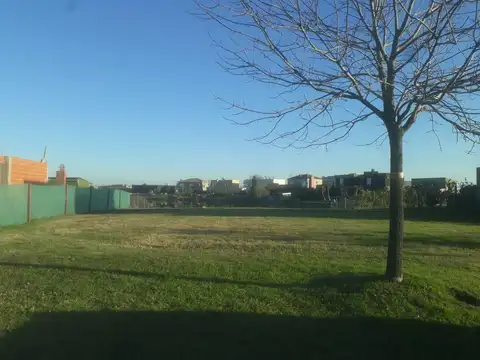 Terreno en Venta en El Cantón - Barrio Puerto, USD 155.000