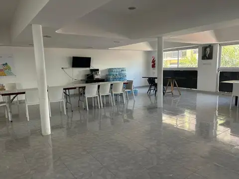 LOCAL / OFICINA 250MTS CUBIERTOS