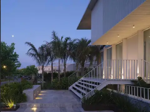 Casa en Alquiler de 5 dormitorios