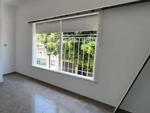 Depto Tipo Casa en Venta en Caseros, USD 115.000