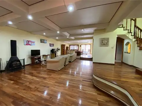 Casa en Venta de 5 dormitorios