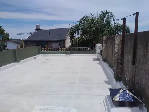 Depto Tipo Casa en Venta de 4 ambientes