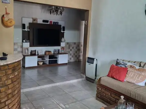 Casa en Venta en Ituzaingo, USD 160.000