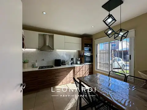 Casa en Venta en Belen de Escobar, USD 165.000