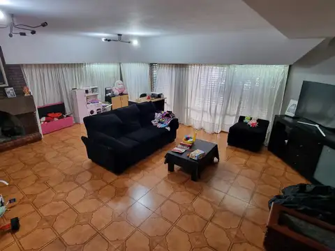 Casa en Venta en Quilmes Oeste, USD 220.000