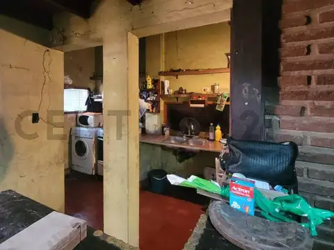 Casa 4 ambientes con 1 baño