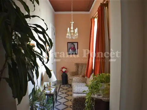 Depto Tipo Casa en Venta en San Telmo, USD 155.000