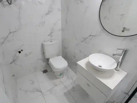 VENTA CONSULTORIO APTO PROFESIONAL RECICLADO