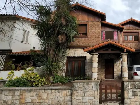 VENTA CHALET MULTIFAMILIAR – CENTRO PADUA SUR