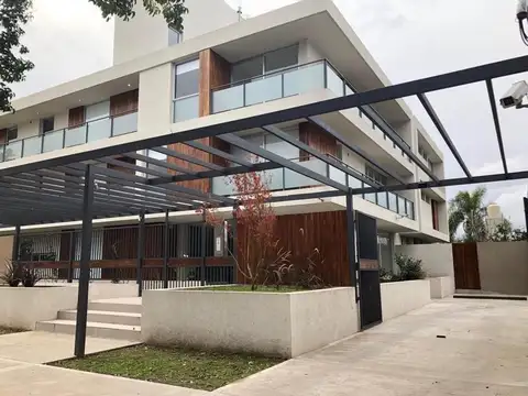 Gabriela Mistral 680 , Piso PB