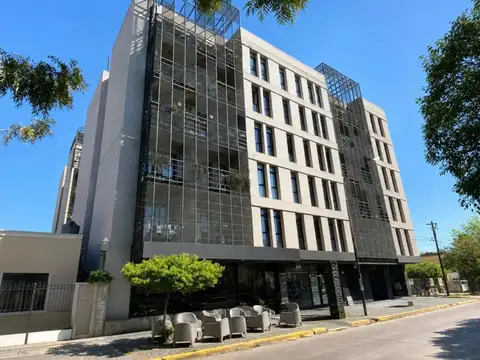 Intendente Eduardo Bossi 100