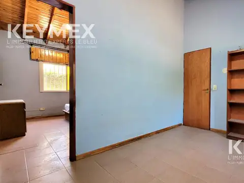 Casa 5 ambientes con 1 baño