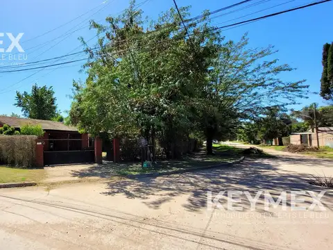 Casa en Venta en Francisco Álvarez - Pileta - Quincho - Cochera