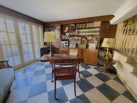 VENTA CASA 6 AMBIENTES - PILETA - VICENTE LÓPEZ