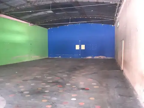 Zona Shopping. Pasaje Beeche 100