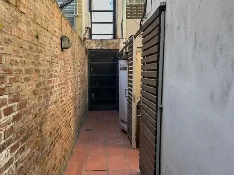 Depto Tipo Casa en Venta en Abasto, USD 32.000