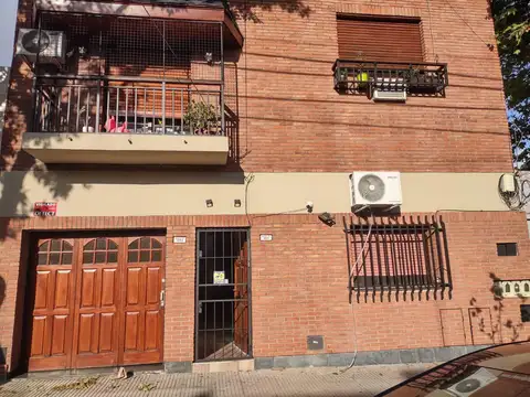 Depto Tipo Casa en Venta de 5 ambientes