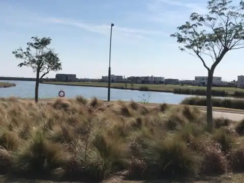Venta terreno al lago Barrio Muelles, Puertos, Escobar