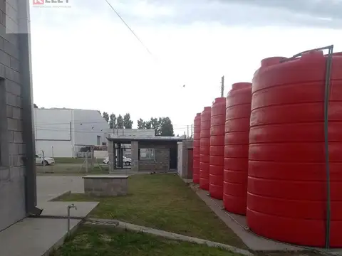 Galpon en Alquiler 147  mts Fondo