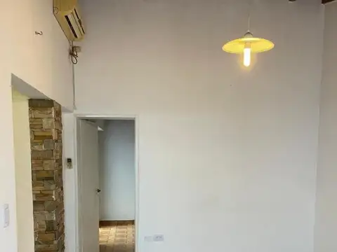 Depto Tipo Casa en Alquiler de 1 dormitorio