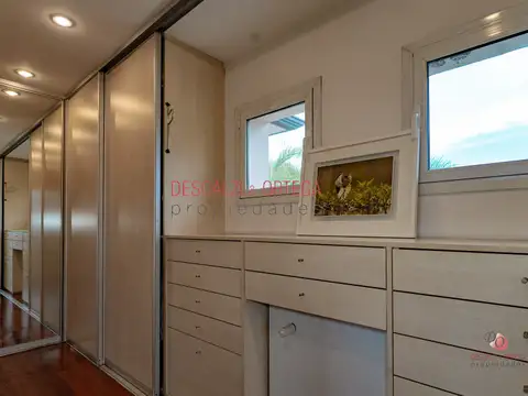 Casa 4 ambientes con 4 baños