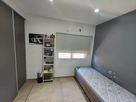 Depto Tipo Casa 4 ambientes con 2 baños