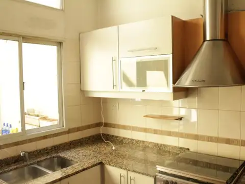 PH 4 AMBIENTES CON PATIO Y TERRAZA SIN EXPENSAS