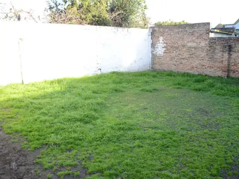 VENTA CASA 4 AMBIENTES 400M2 MORON