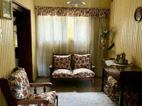 CASA DE 3 DORMITORIOS VENTA LA PLATA C/ GARAGE