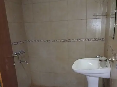 Depto Tipo Casa 2 ambientes con 1 baño