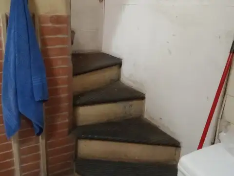 Doctor Adolfo Dickman 1200, Piso 0