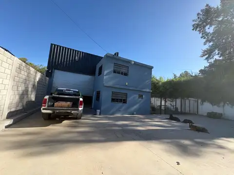 Galpón a la venta - Del viso a 1 cuadra de ruta 26