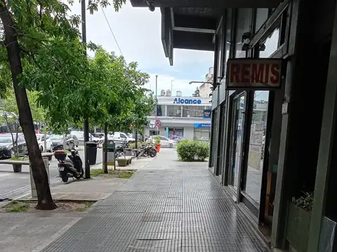 Avenida Olivera 100, Piso 1