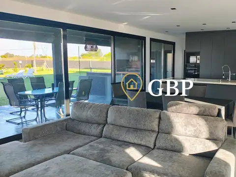 Casa en Venta de 4 dormitorios