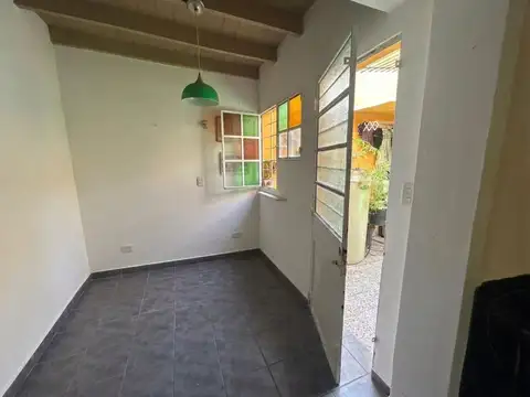 Depto Tipo Casa en Venta 44 años