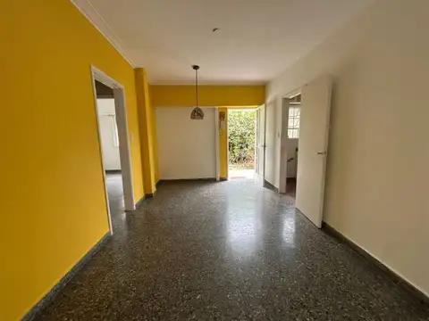 Depto Tipo Casa 4 ambientes con 1 baño