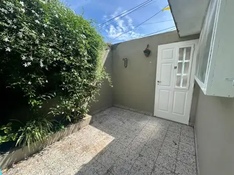 CASA EN PH 3 DORMITORIOS EN VENTA LA PLATA PATIOS