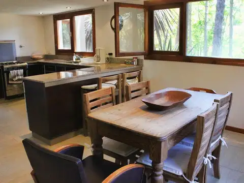 Casa en Venta en Carilo, USD 600.000