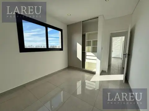 Casa en Venta en el Barrio Santa Elena, Pilar Del Este