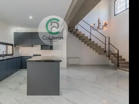 Casa en Venta en Moreno, USD 168.000