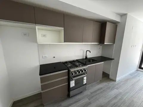 Juan Manuel De Rosas 1437 , Piso 4