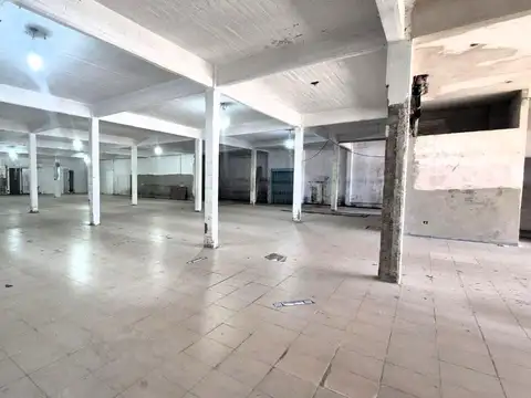 Depósito / Galpon 1.650 m2 Quilmes Alquiler