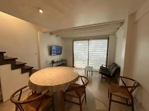 Blanco Encalada e/ Capitán General Ramón Freire y Zapiola