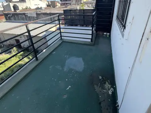 Florencio Varela 2400, Piso 2