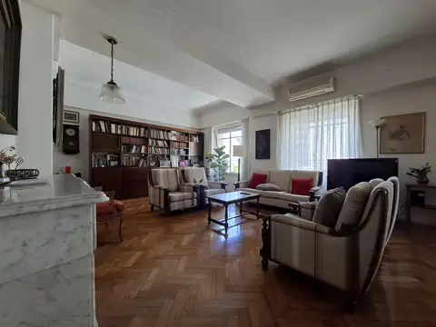 Departamento en Venta de 6 ambientes