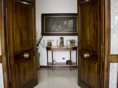 Casa en Venta en Villa Morra I, USD 395.000
